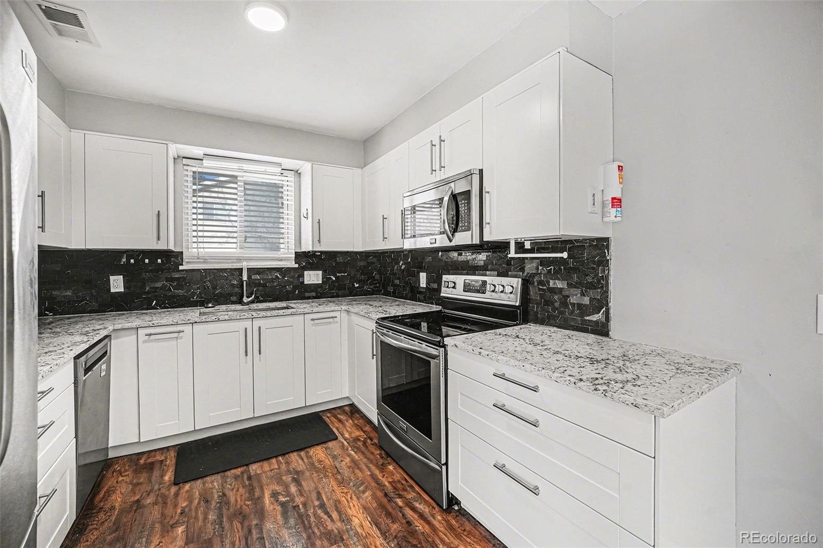 MLS Image #14 for 5217 s mabre court,littleton, Colorado