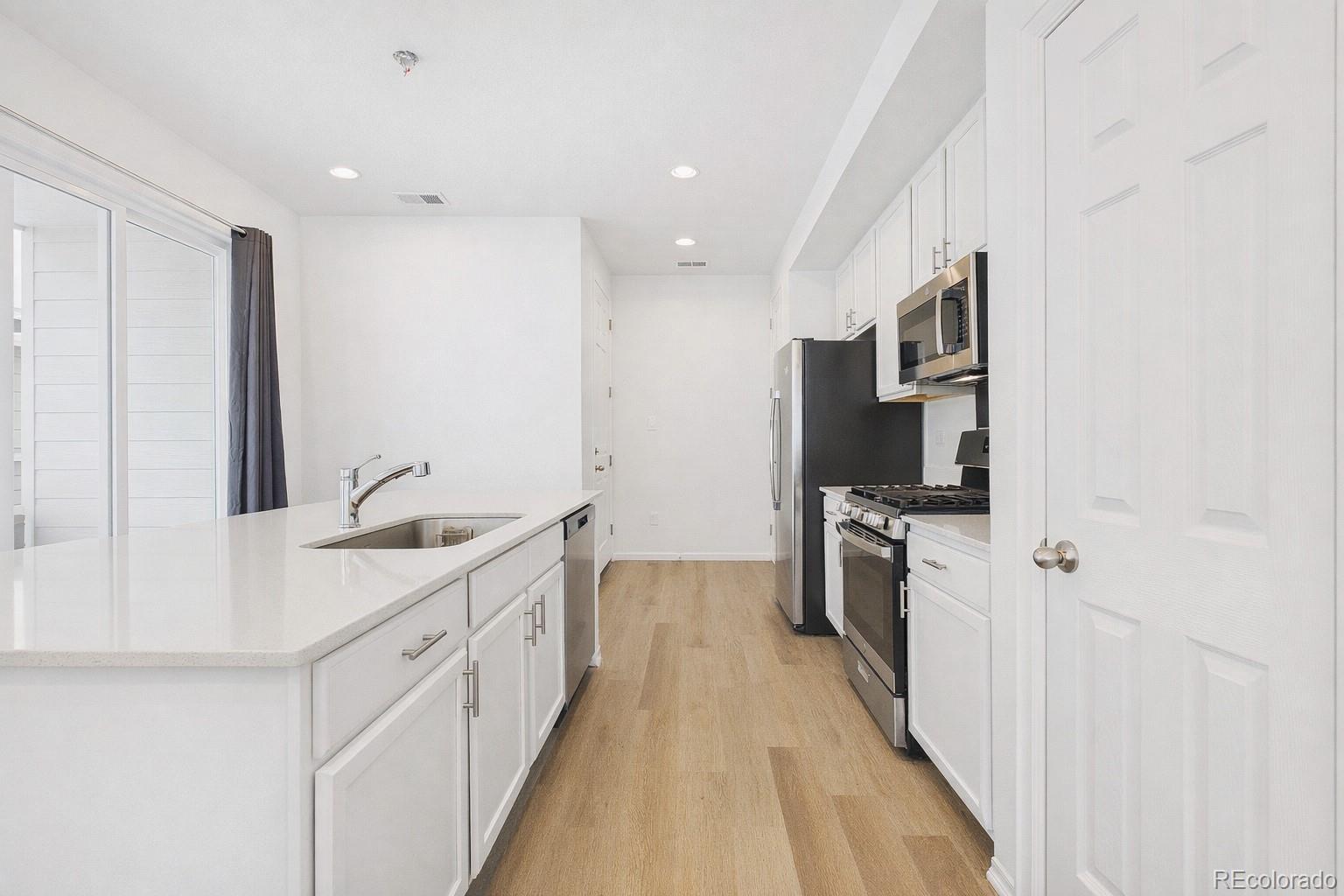 MLS Image #2 for 22863 e tufts avenue,aurora, Colorado