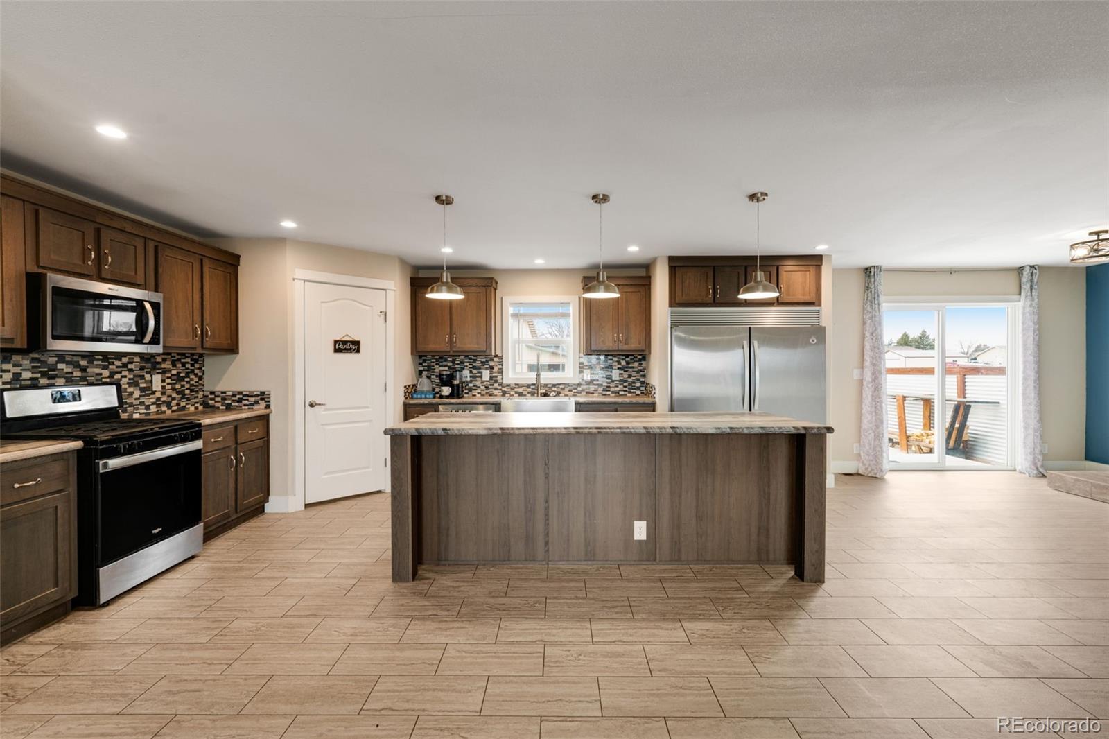 MLS Image #8 for 945  navajo avenue,flagler, Colorado