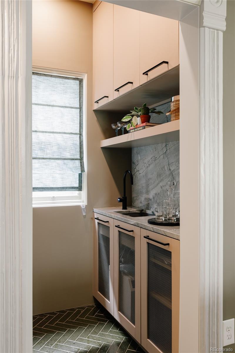 MLS Image #20 for 57 s bannock street,denver, Colorado