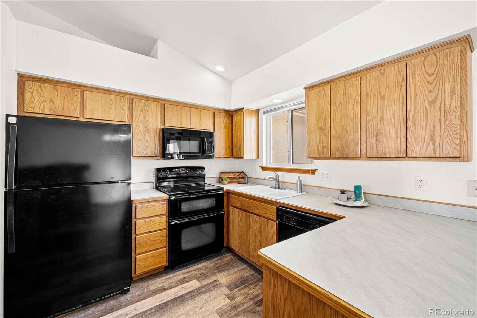 MLS Image #3 for 441 s oak creek drive,pueblo west, Colorado