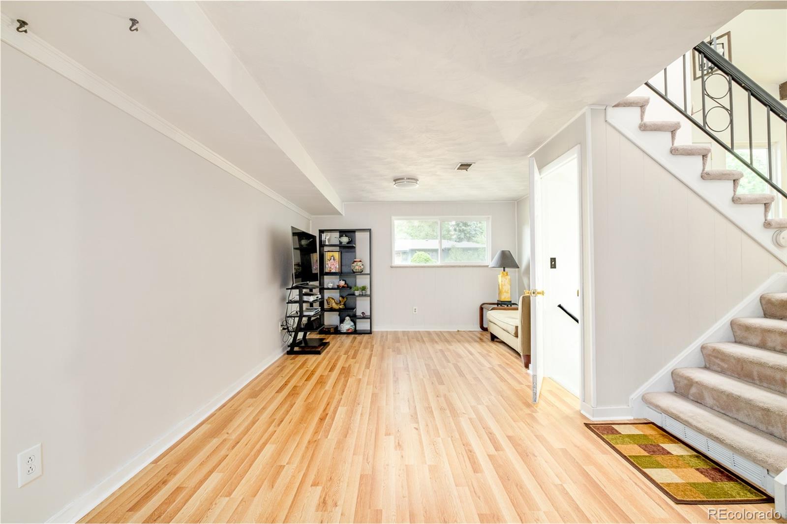 MLS Image #17 for 3073 s xanthia street,denver, Colorado