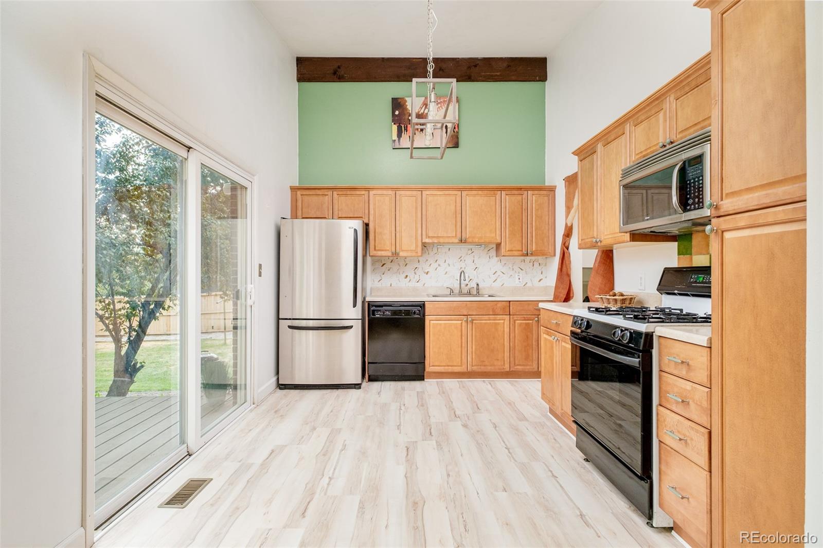 MLS Image #8 for 3073 s xanthia street,denver, Colorado