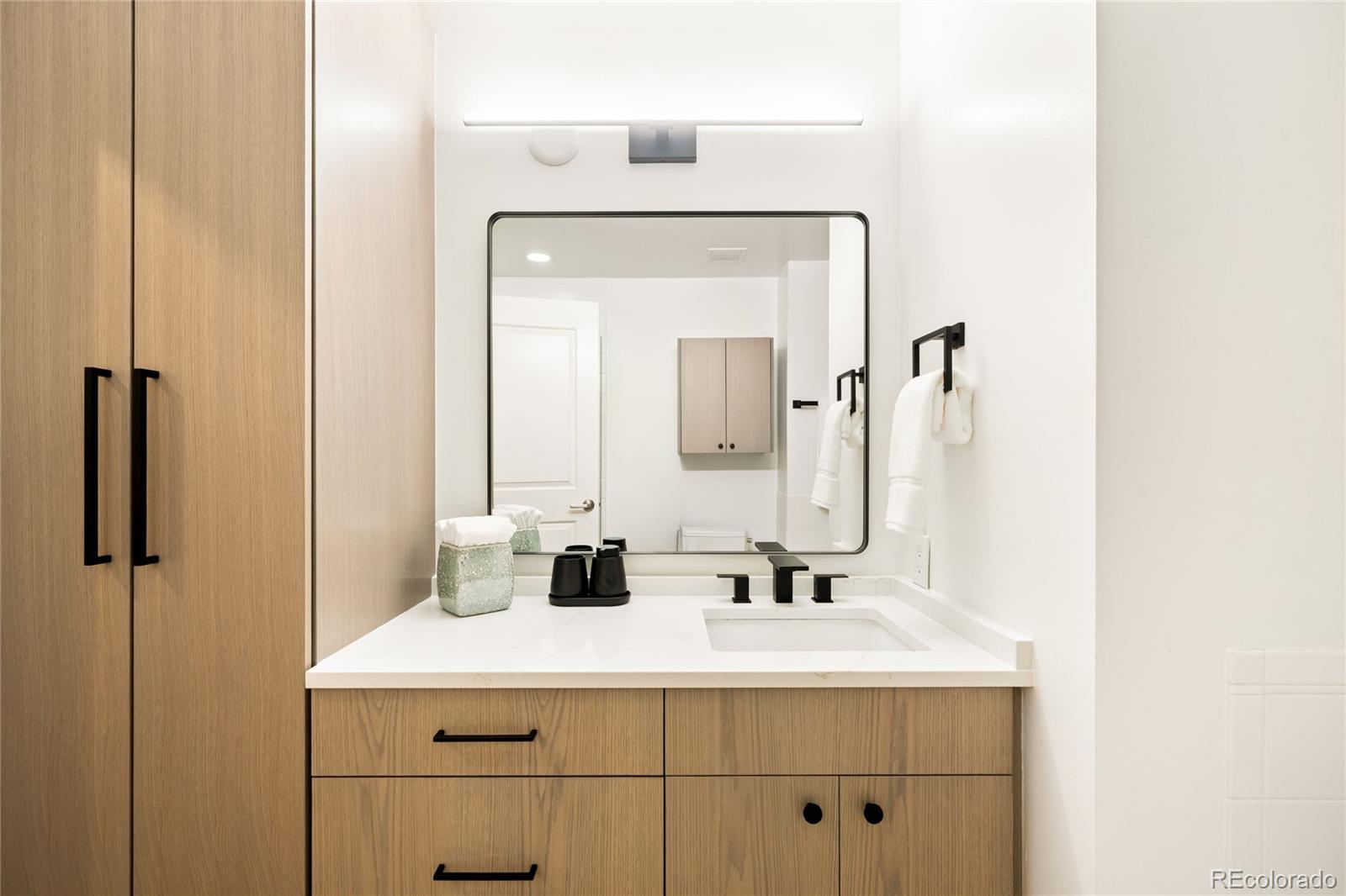 MLS Image #15 for 2958  syracuse street 316,denver, Colorado