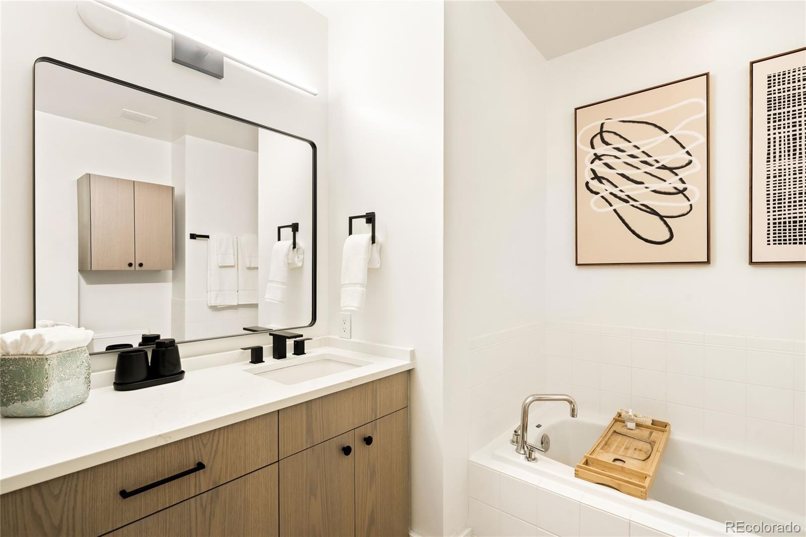 MLS Image #18 for 2958  syracuse street 316,denver, Colorado