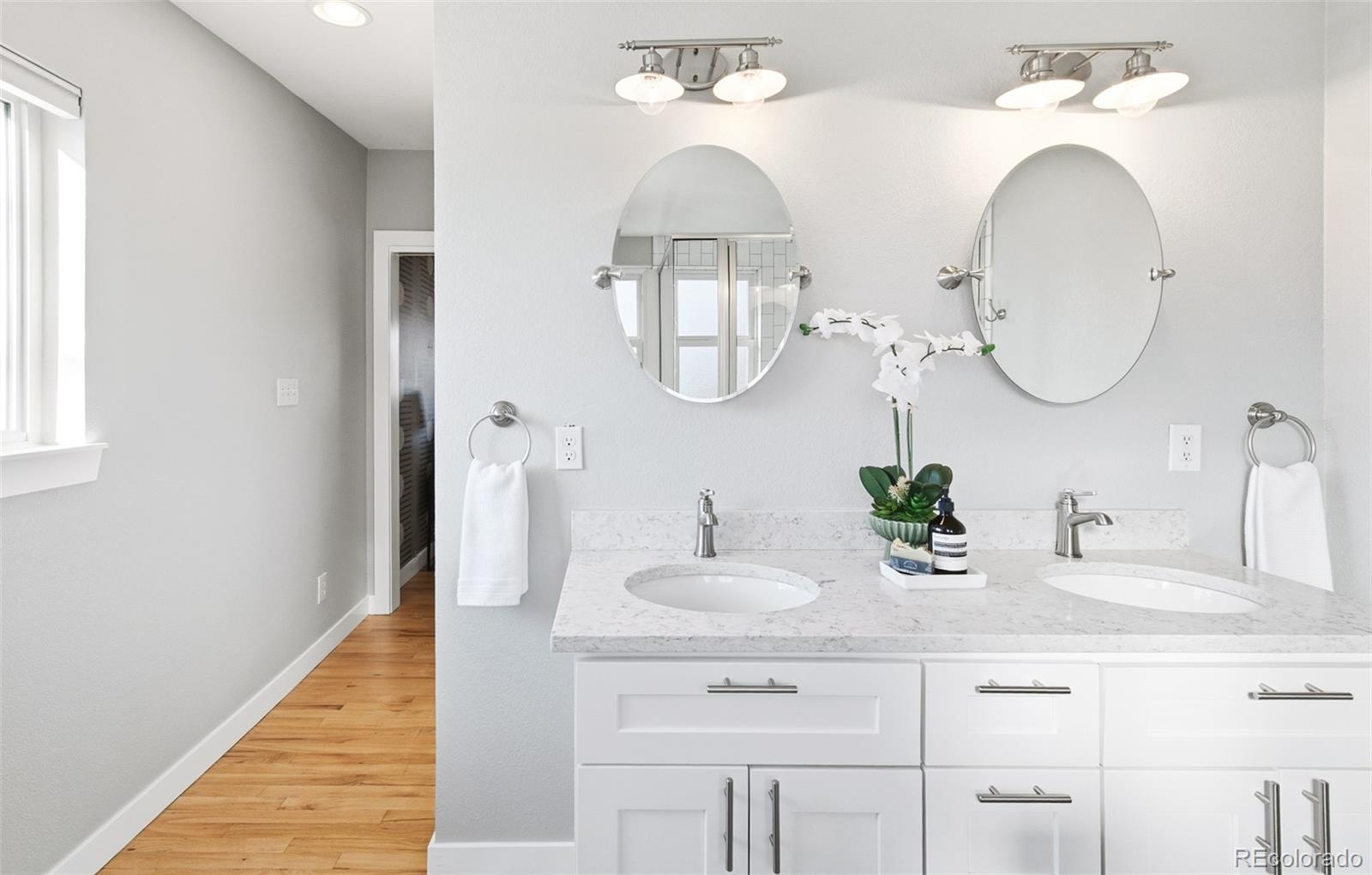 MLS Image #23 for 1511 s corona street,denver, Colorado