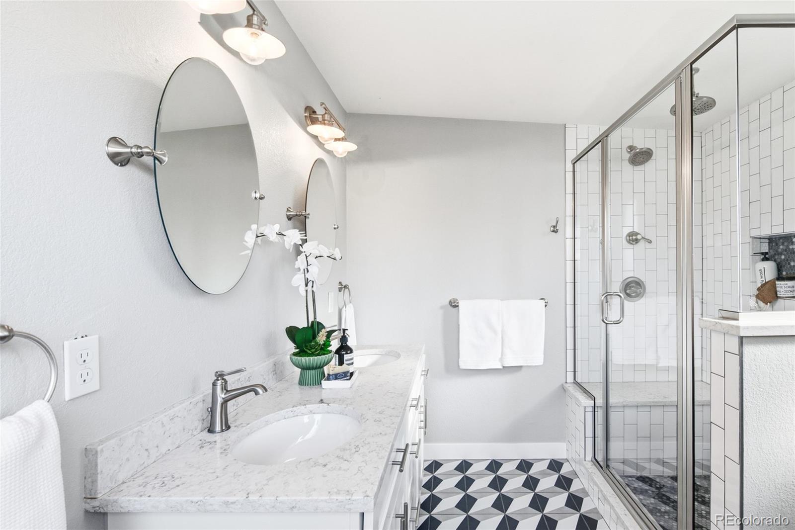 MLS Image #24 for 1511 s corona street,denver, Colorado
