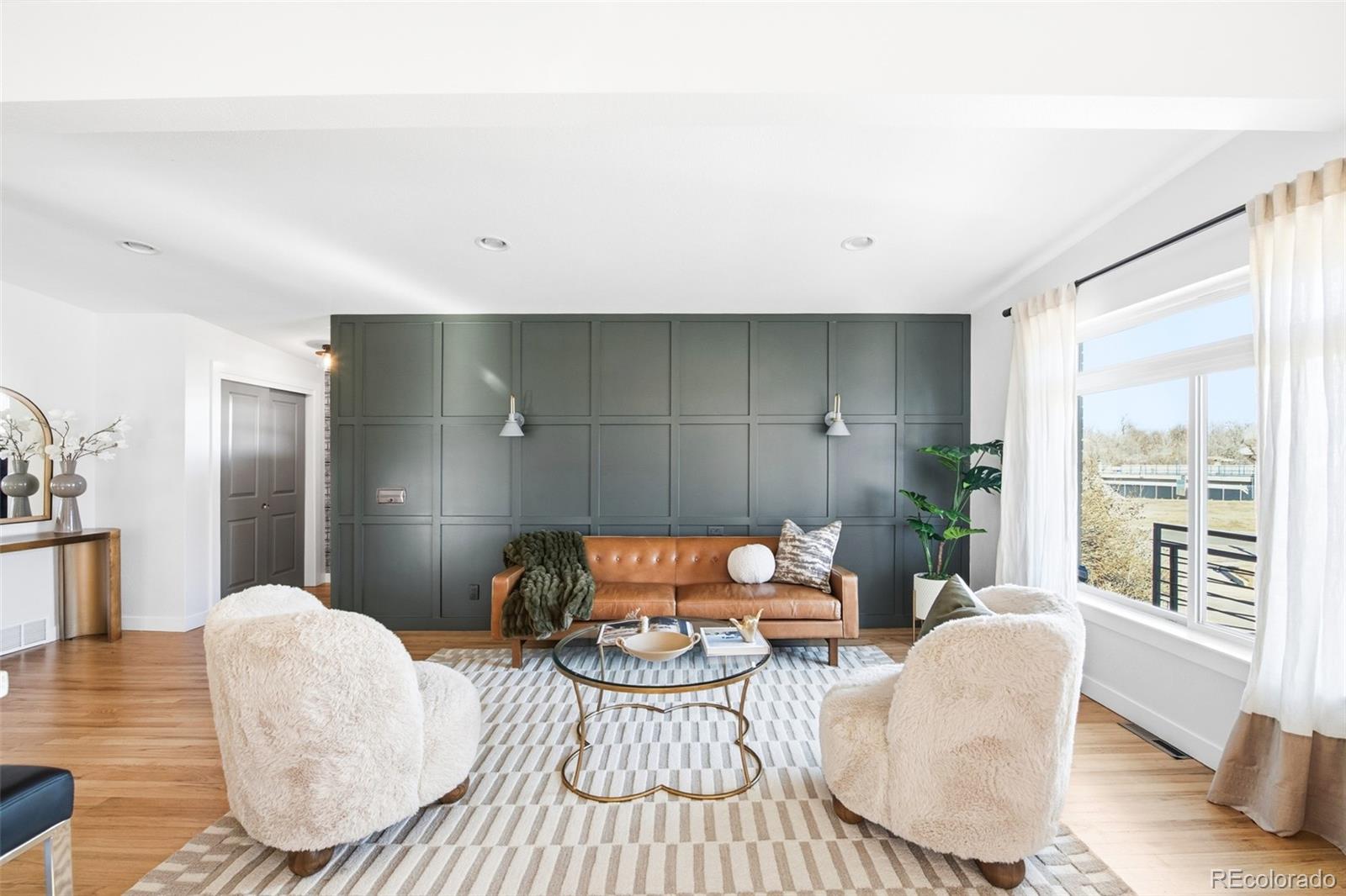MLS Image #6 for 1511 s corona street,denver, Colorado
