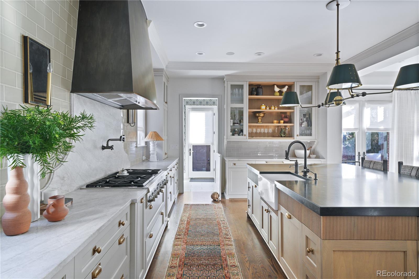 MLS Image #10 for 470 s york street,denver, Colorado