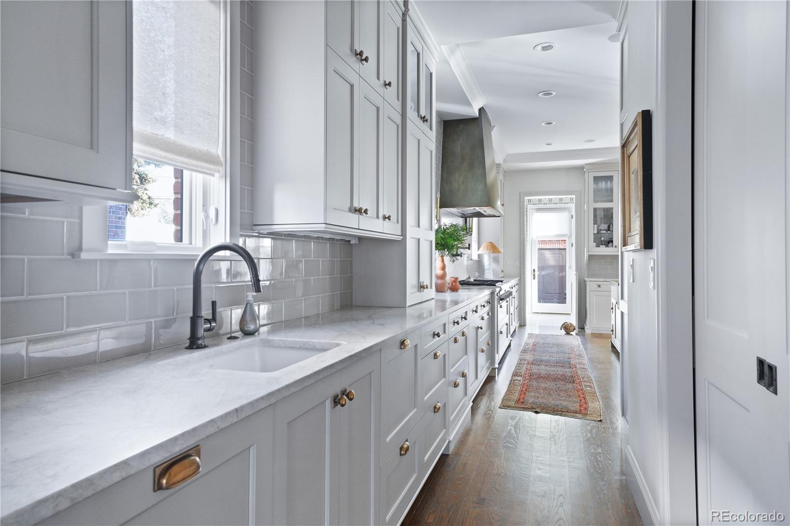 MLS Image #12 for 470 s york street,denver, Colorado
