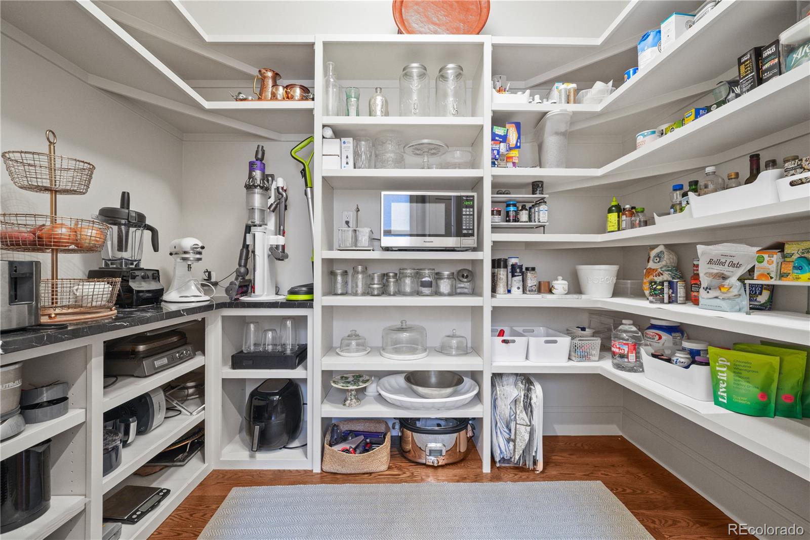 MLS Image #13 for 470 s york street,denver, Colorado
