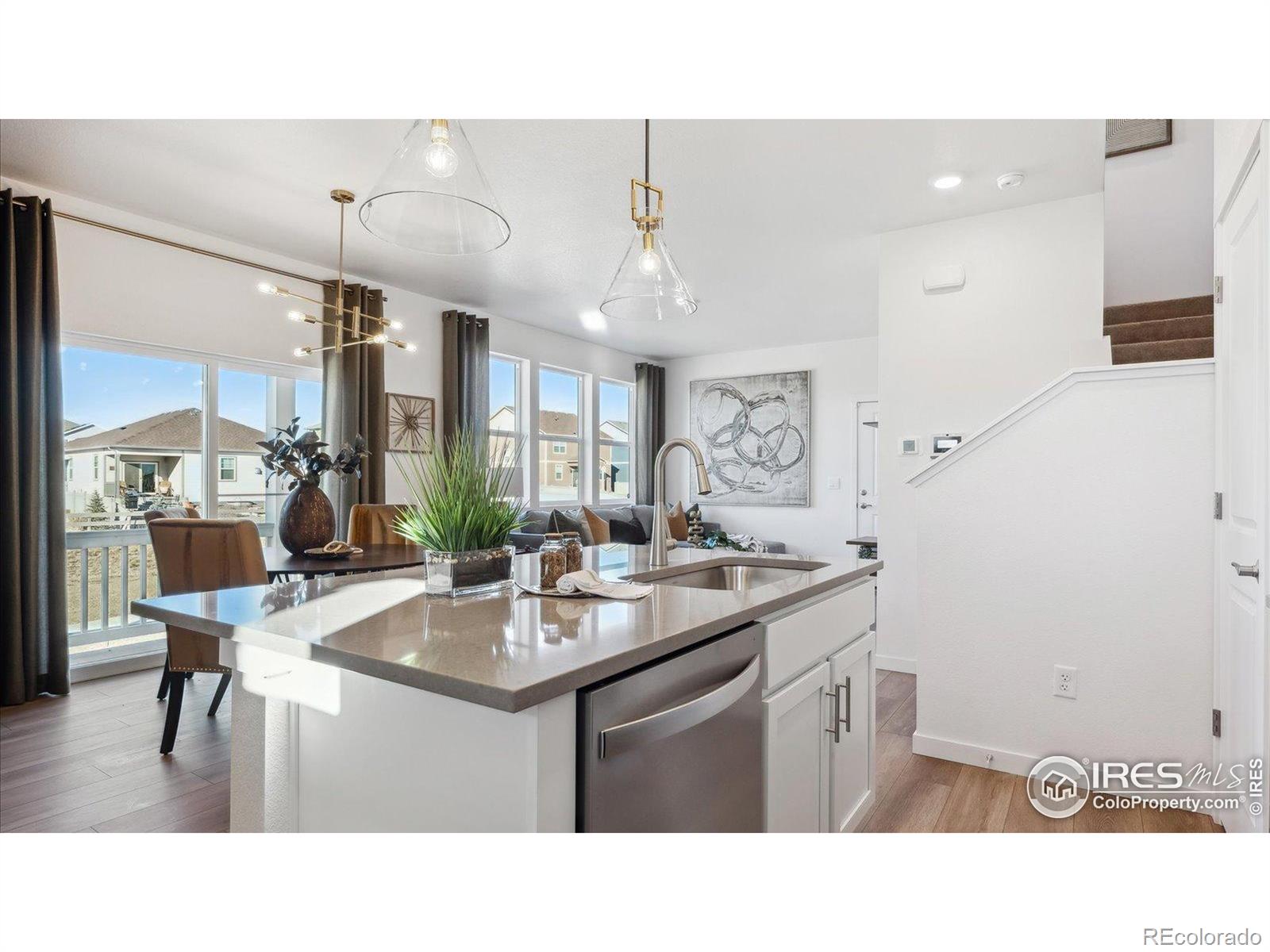 MLS Image #13 for 922  logan peak way,berthoud, Colorado