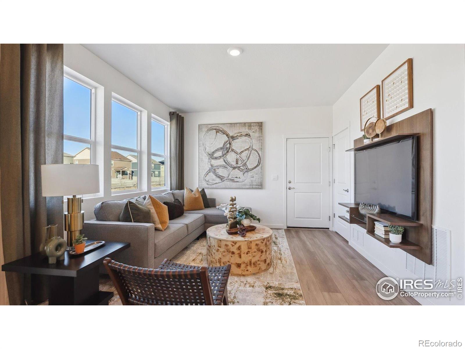 MLS Image #2 for 922  logan peak way,berthoud, Colorado