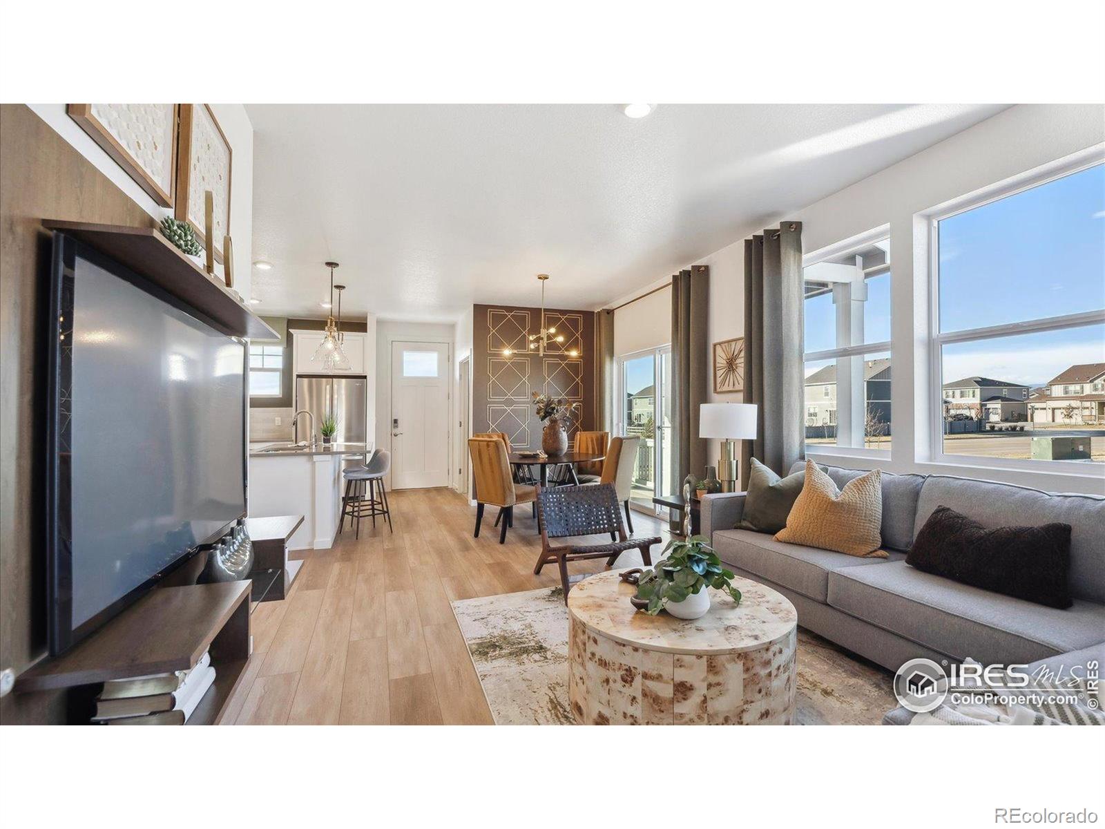 MLS Image #4 for 922  logan peak way,berthoud, Colorado
