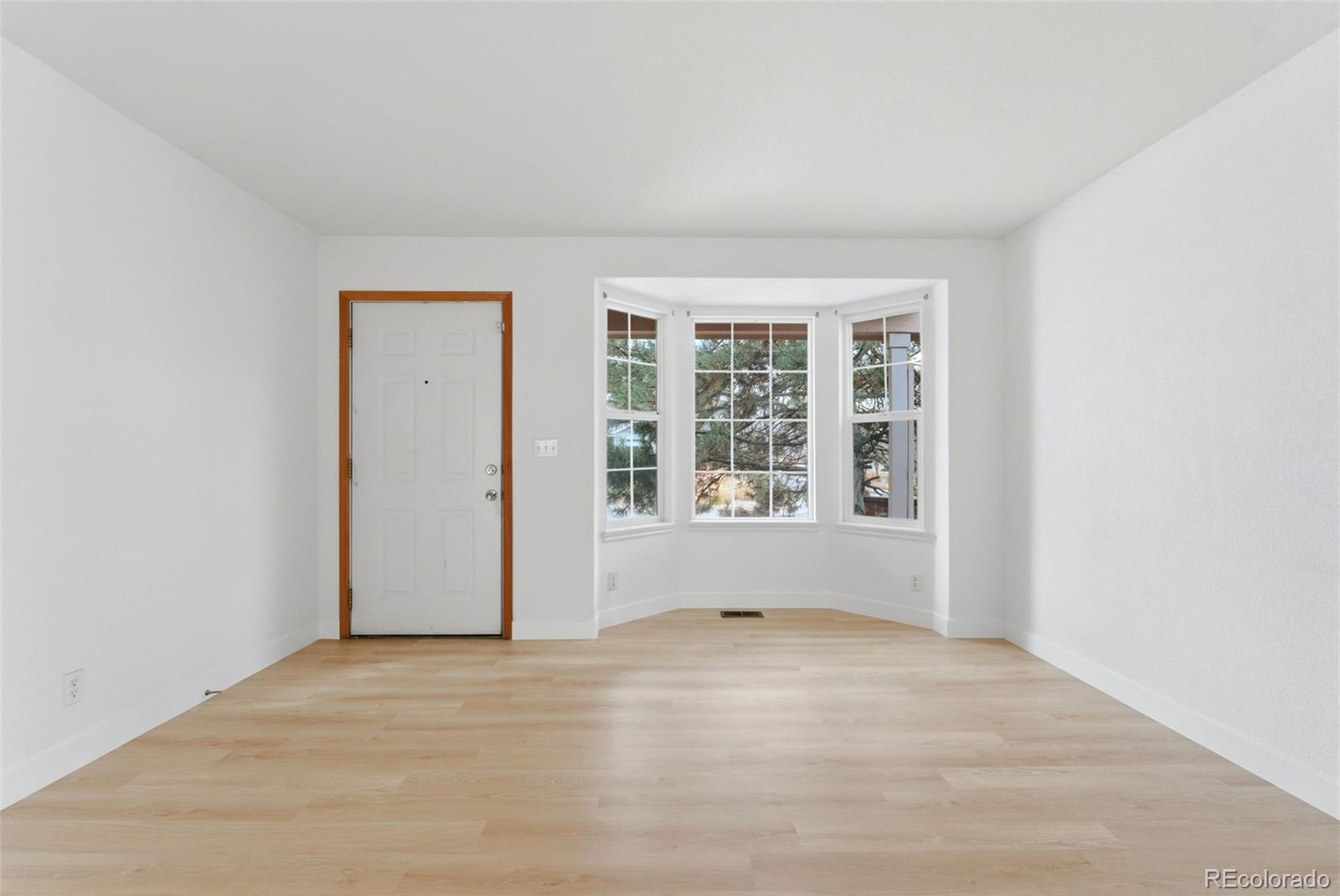 MLS Image #5 for 10505  madison way,northglenn, Colorado