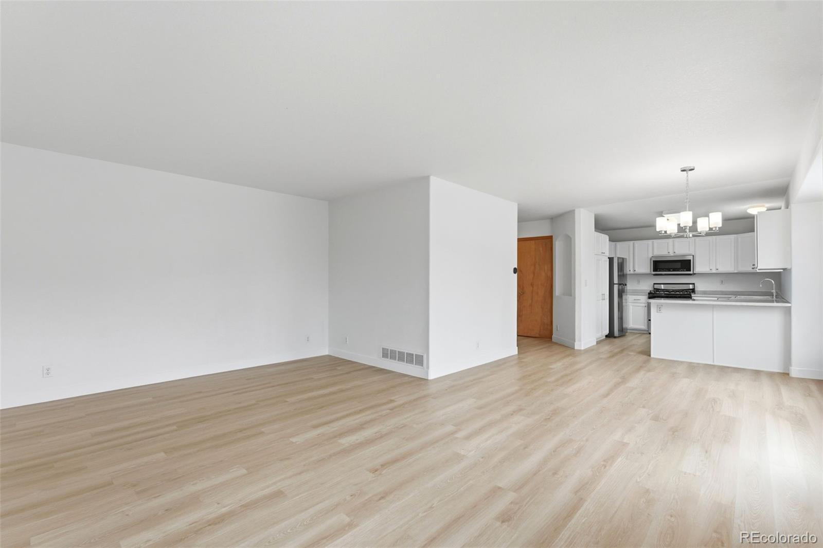 MLS Image #7 for 10505  madison way,northglenn, Colorado