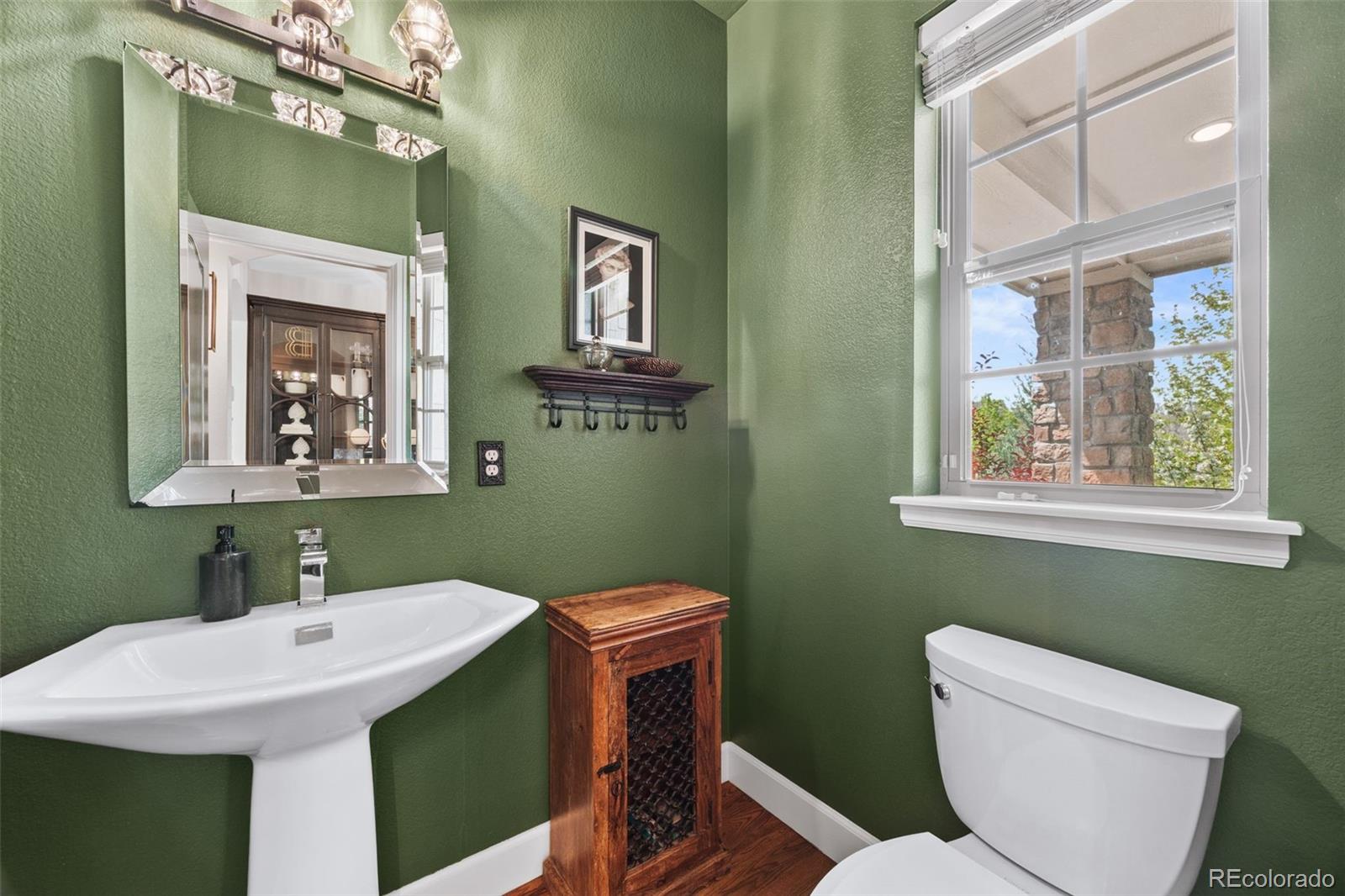 MLS Image #19 for 3416  akron street,denver, Colorado