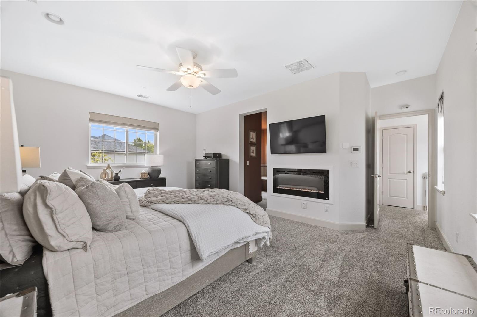 MLS Image #25 for 3416  akron street,denver, Colorado