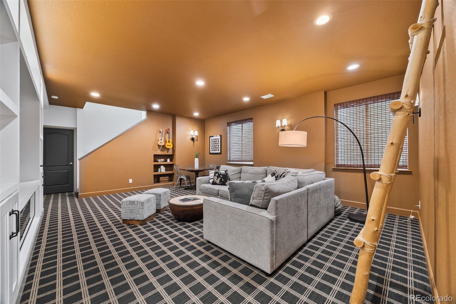 MLS Image #34 for 3416  akron street,denver, Colorado