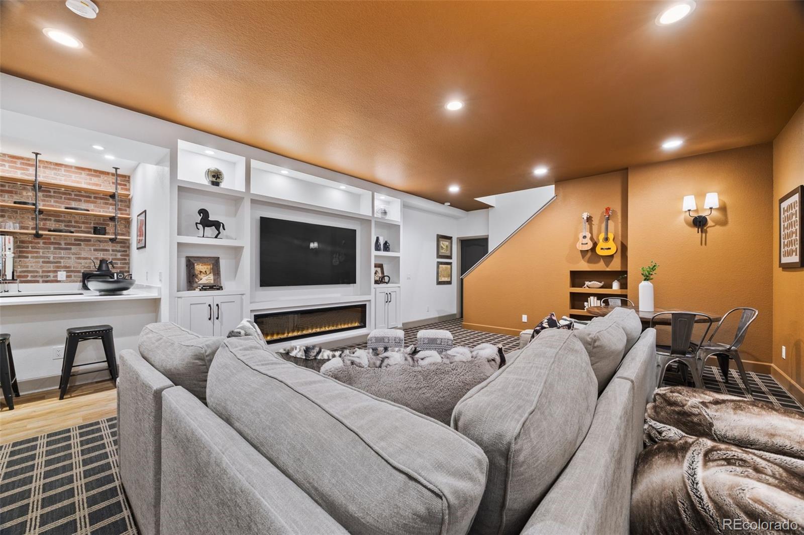 MLS Image #37 for 3416  akron street,denver, Colorado