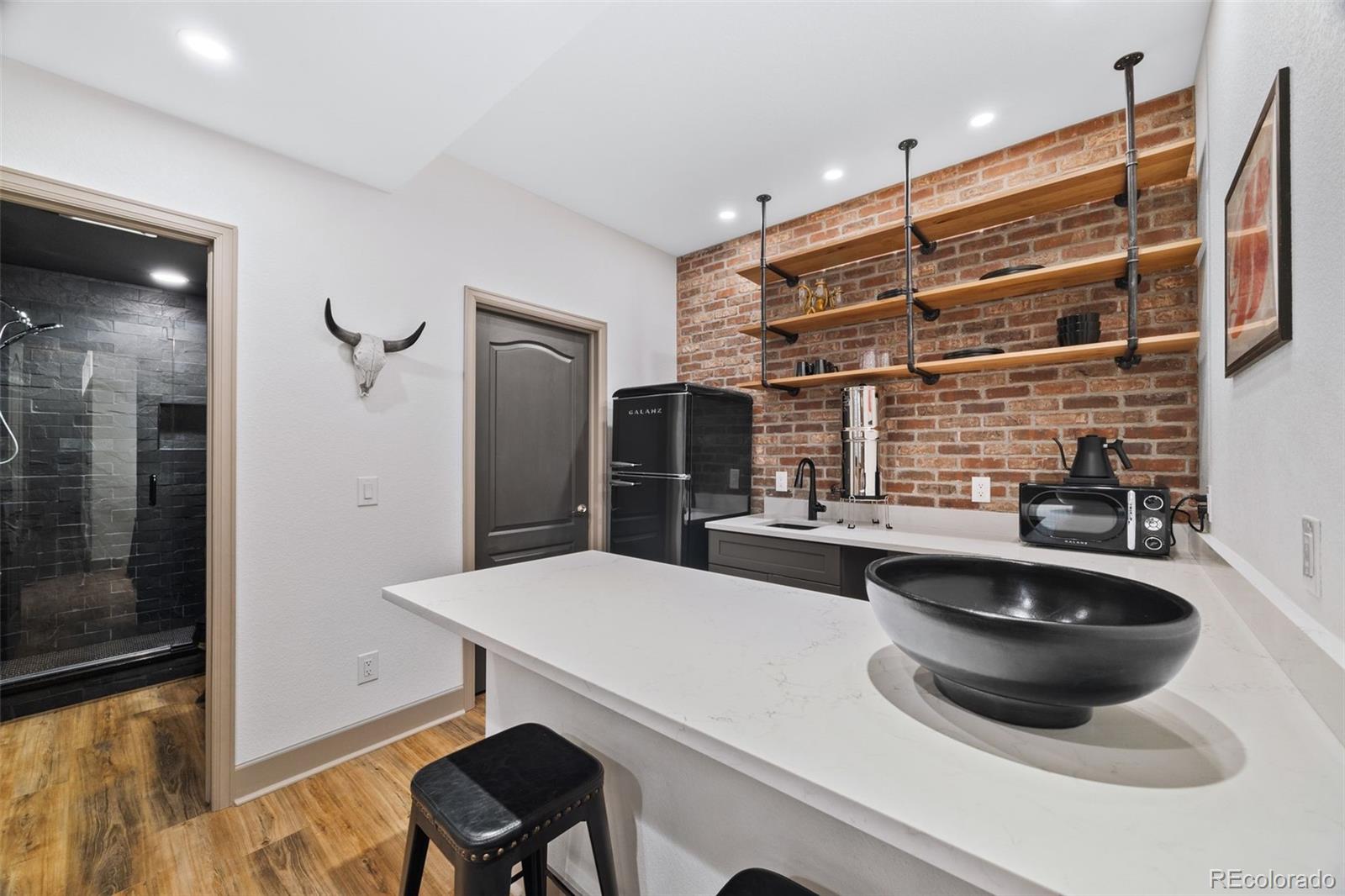 MLS Image #39 for 3416  akron street,denver, Colorado