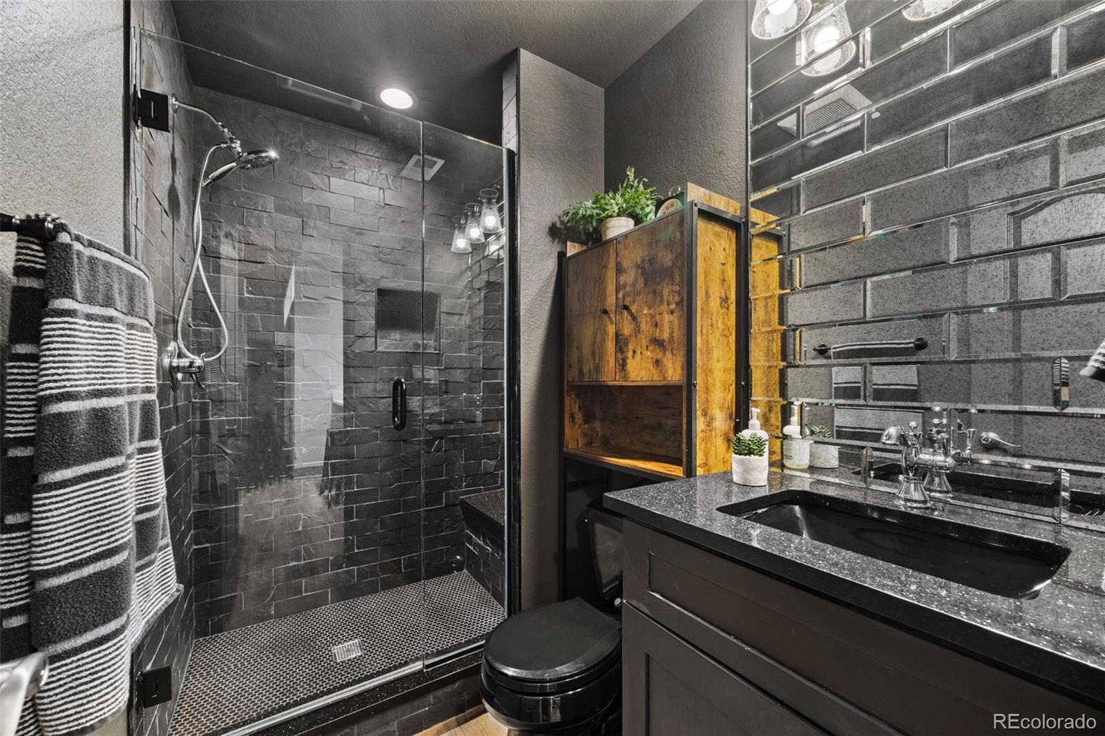 MLS Image #40 for 3416  akron street,denver, Colorado