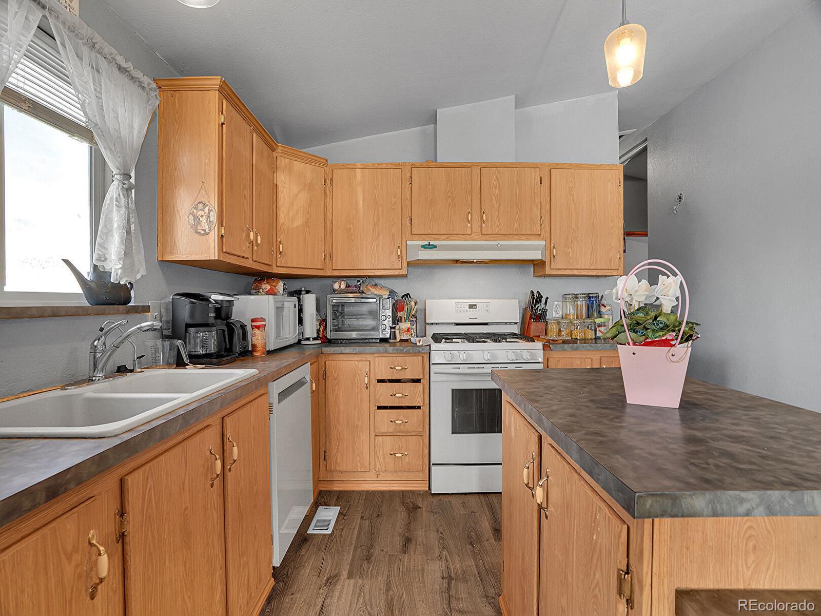 MLS Image #6 for 506  prairie avenue,brighton, Colorado
