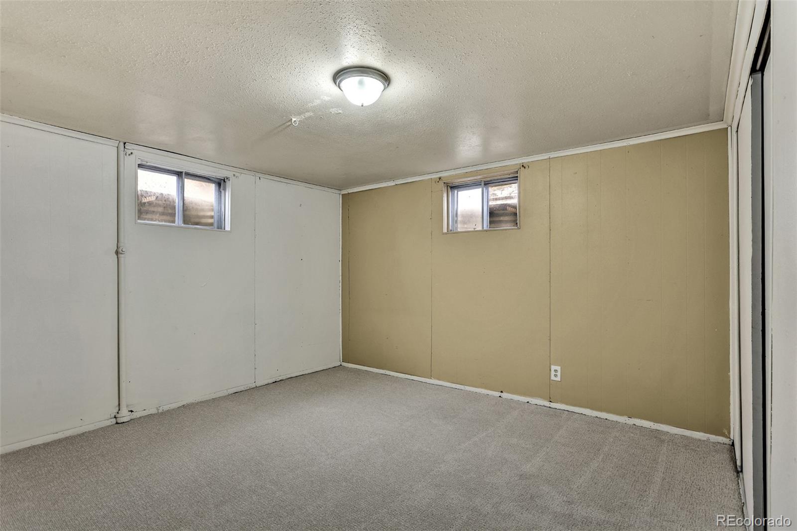 MLS Image #18 for 4971 w hurst place,denver, Colorado