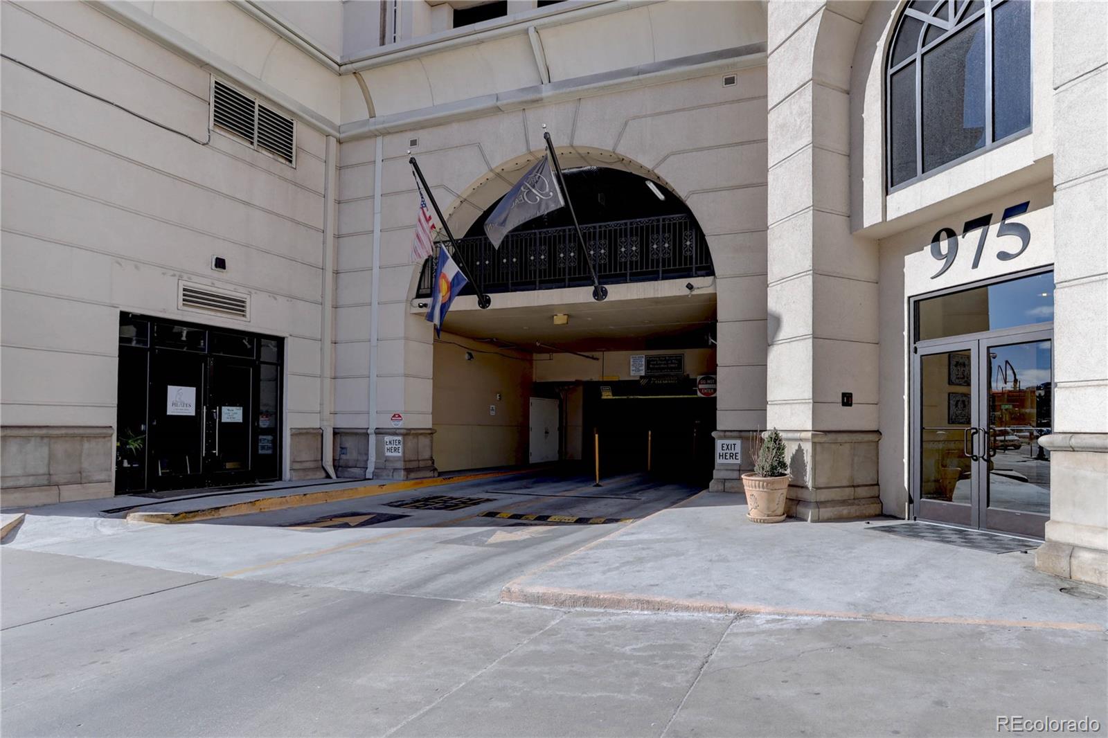MLS Image #1 for 975 n lincoln street 9i,denver, Colorado