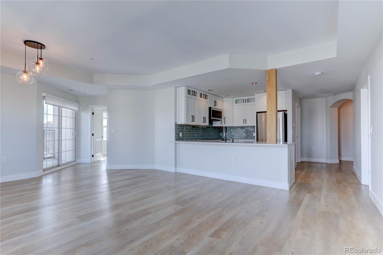 MLS Image #15 for 975 n lincoln street 9i,denver, Colorado