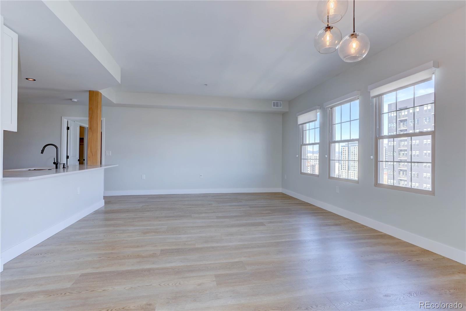 MLS Image #16 for 975 n lincoln street 9i,denver, Colorado