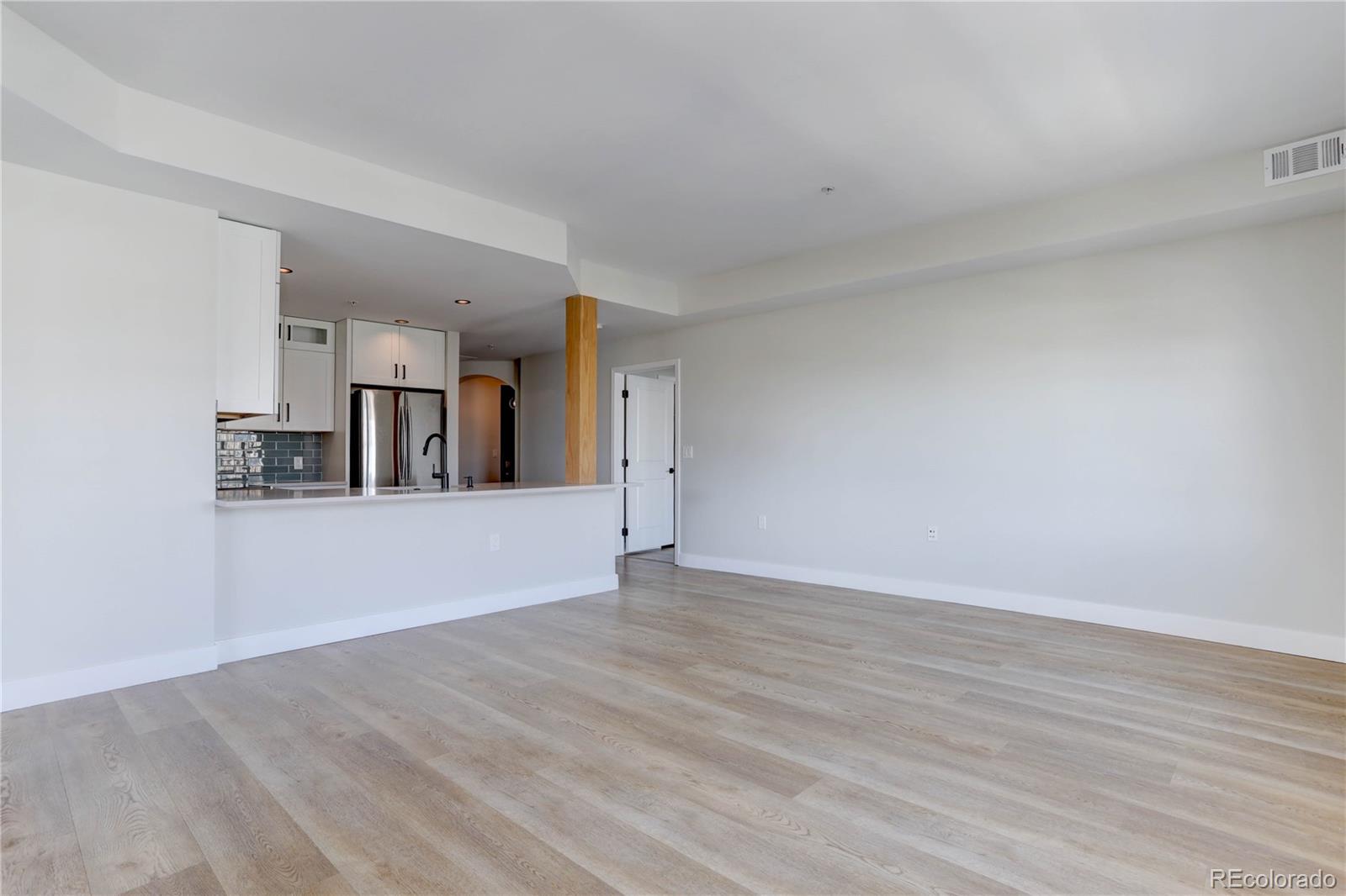MLS Image #17 for 975 n lincoln street 9i,denver, Colorado