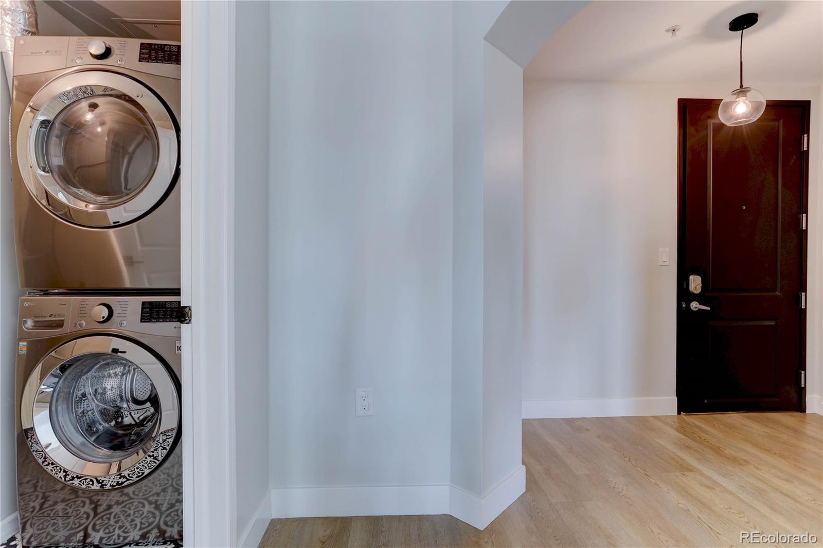 MLS Image #32 for 975 n lincoln street 9i,denver, Colorado