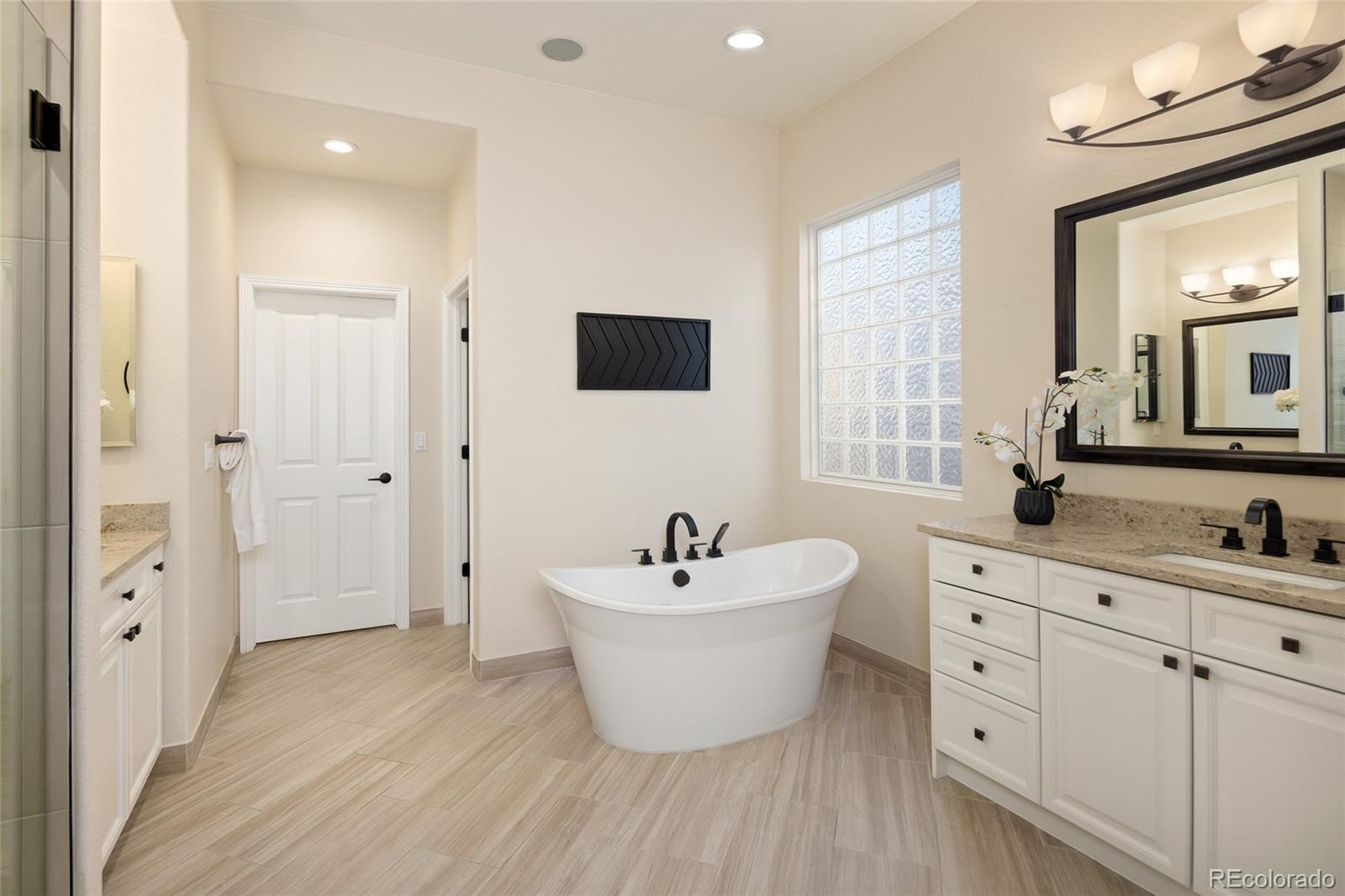 MLS Image #27 for 6373 s blackhawk way,aurora, Colorado