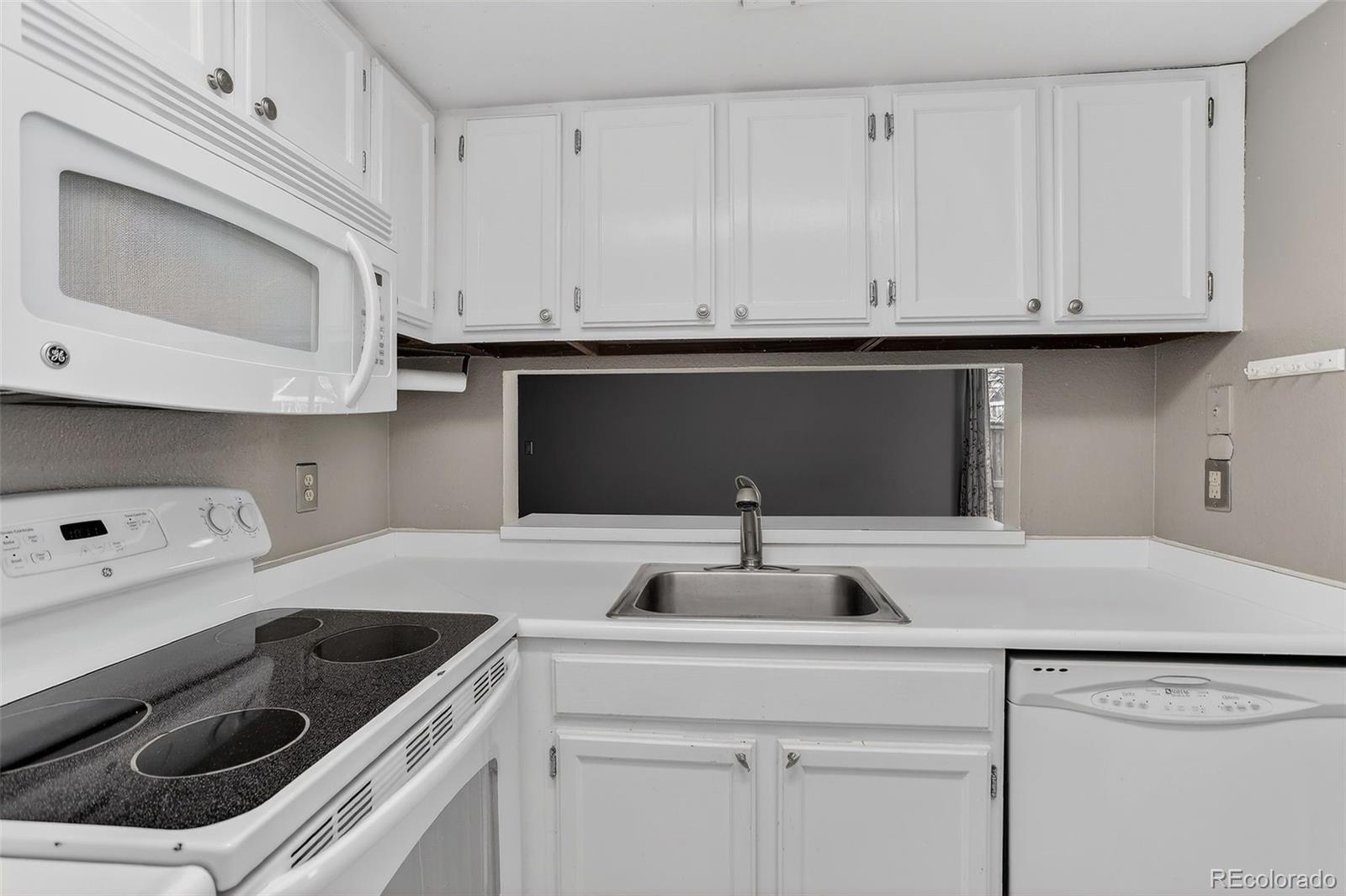 MLS Image #8 for 9901 e evans avenue,aurora, Colorado