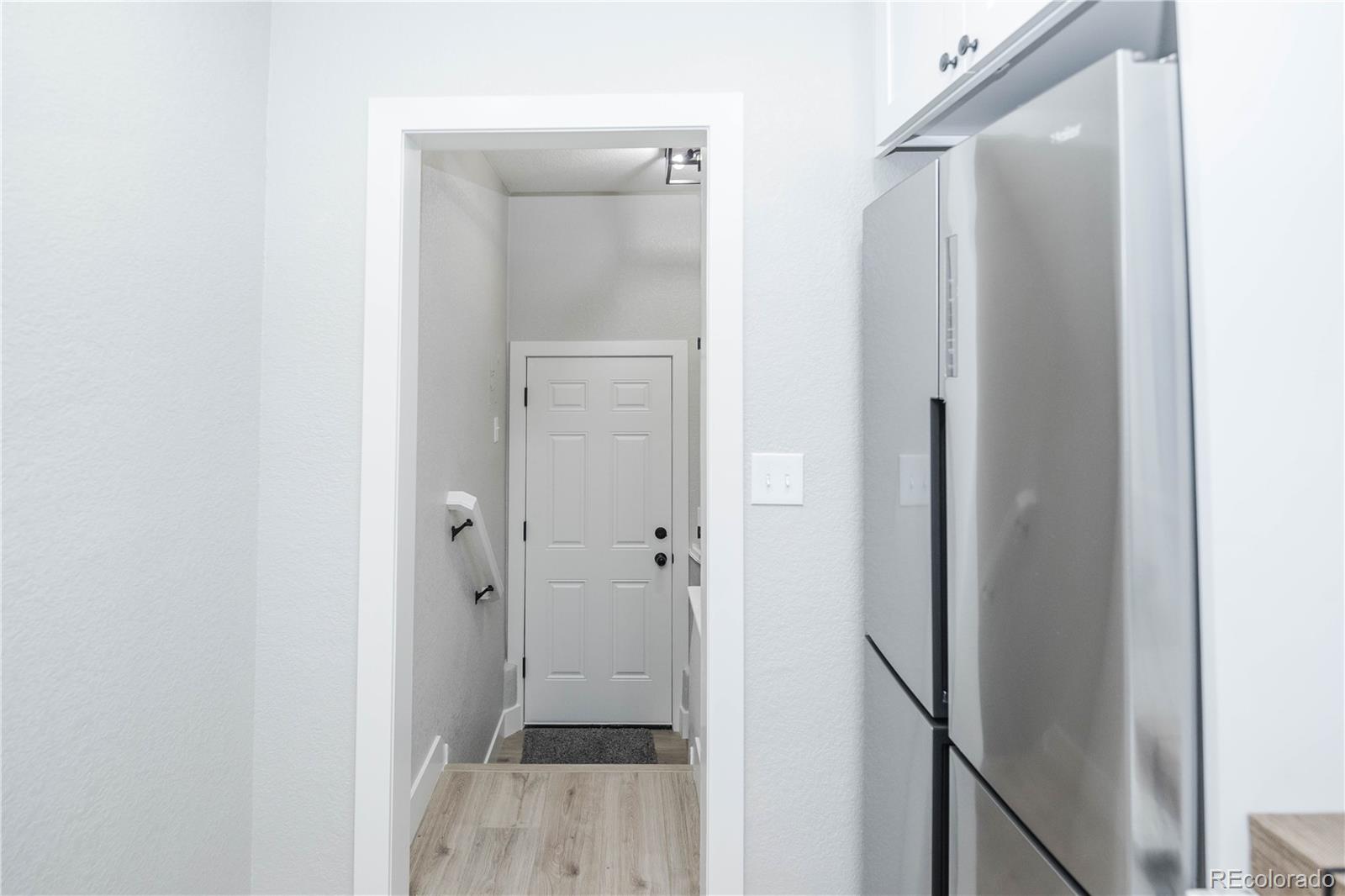 MLS Image #10 for 480 s dale court,denver, Colorado