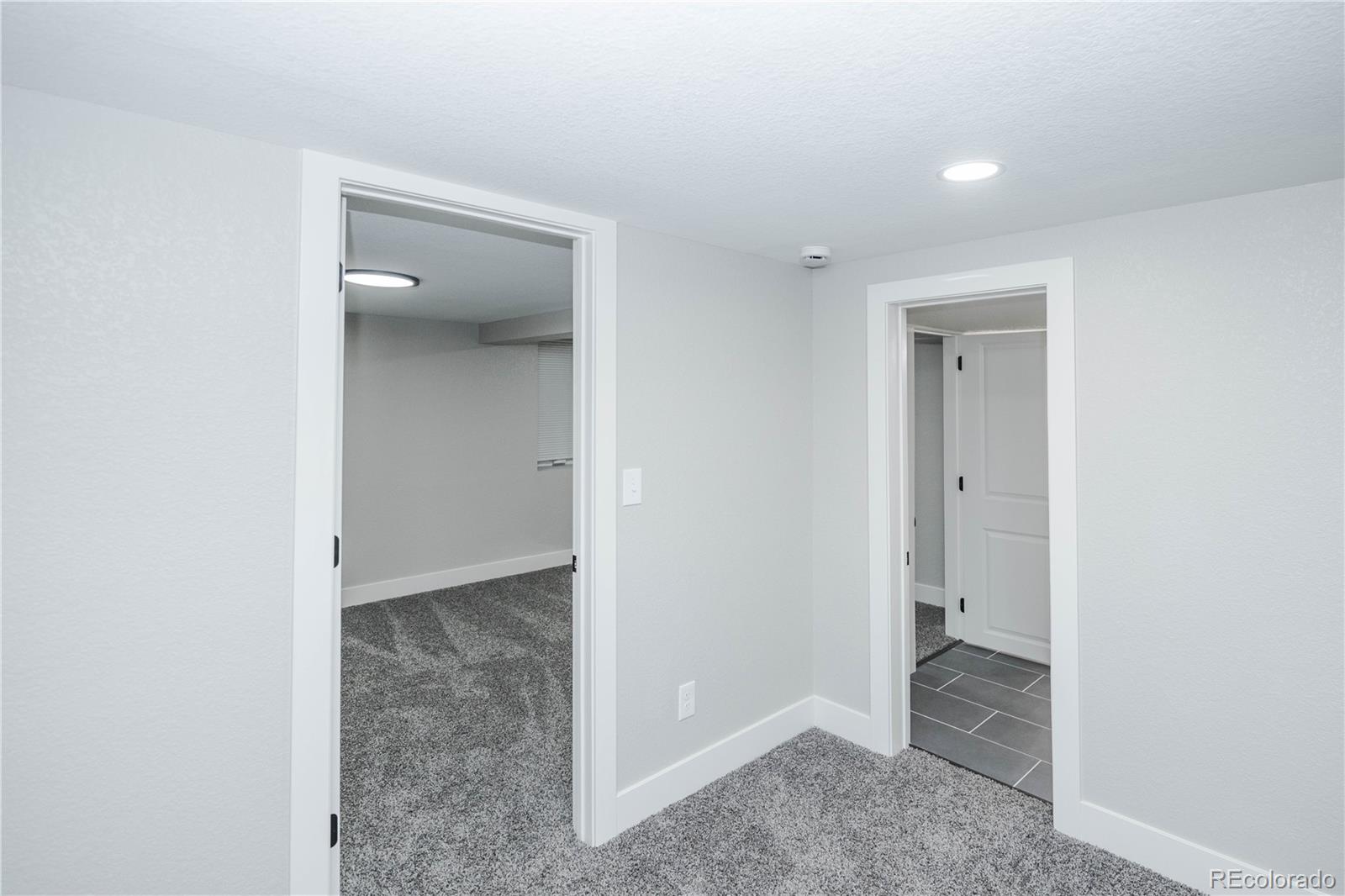 MLS Image #15 for 480 s dale court,denver, Colorado