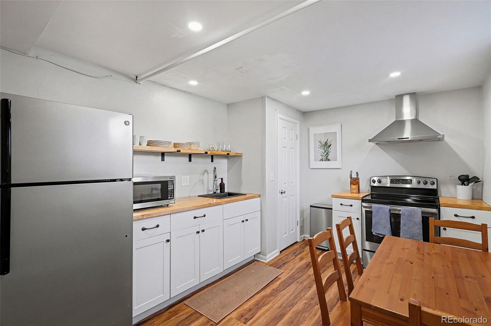 MLS Image #14 for 1501 s york street,denver, Colorado