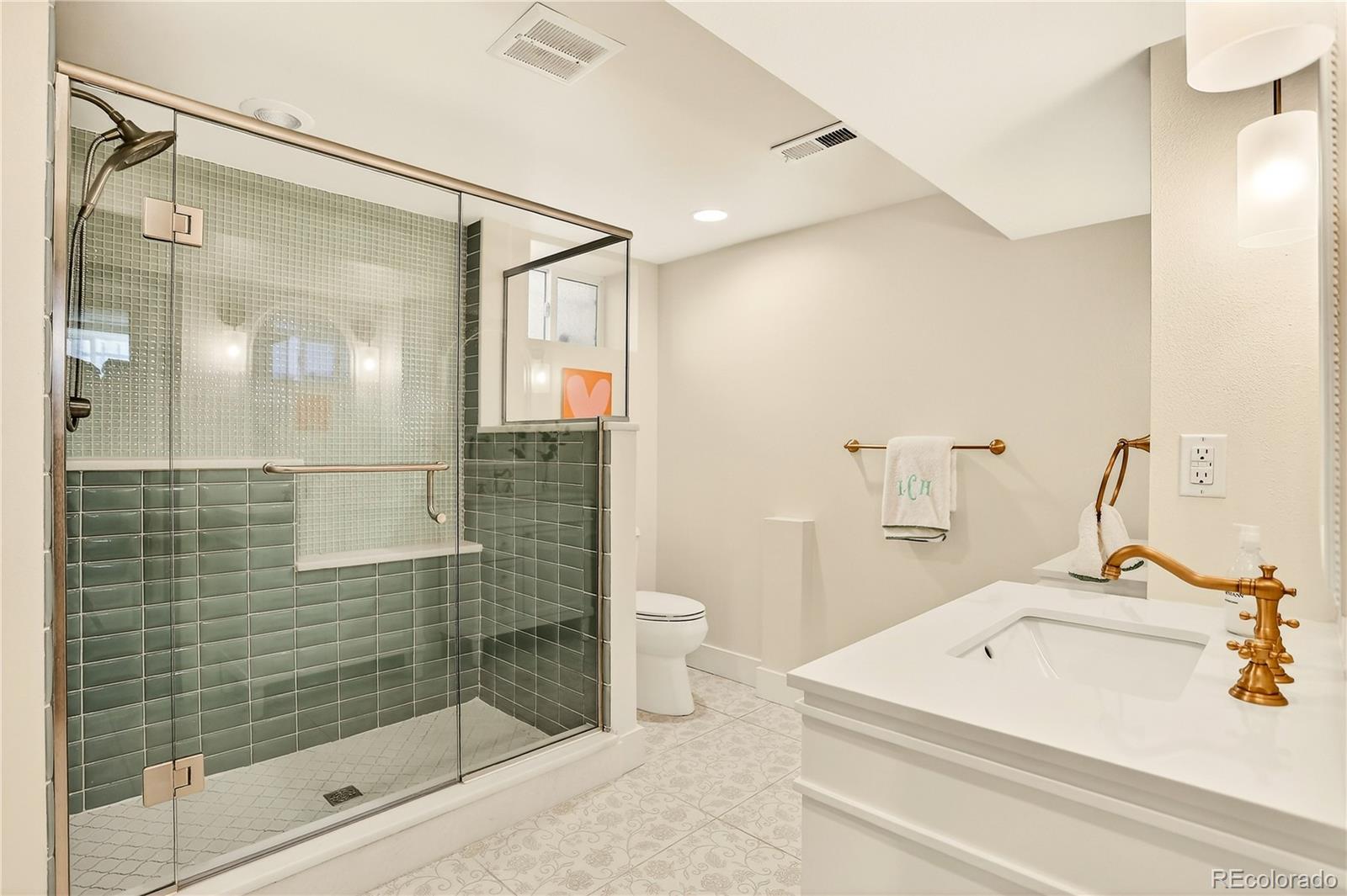 MLS Image #16 for 4104  grove street,denver, Colorado