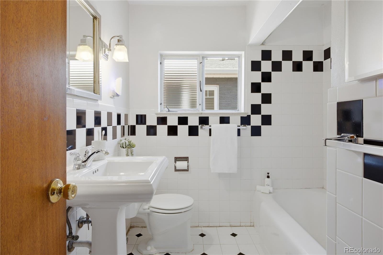 MLS Image #10 for 4721 w 33rd avenue,denver, Colorado