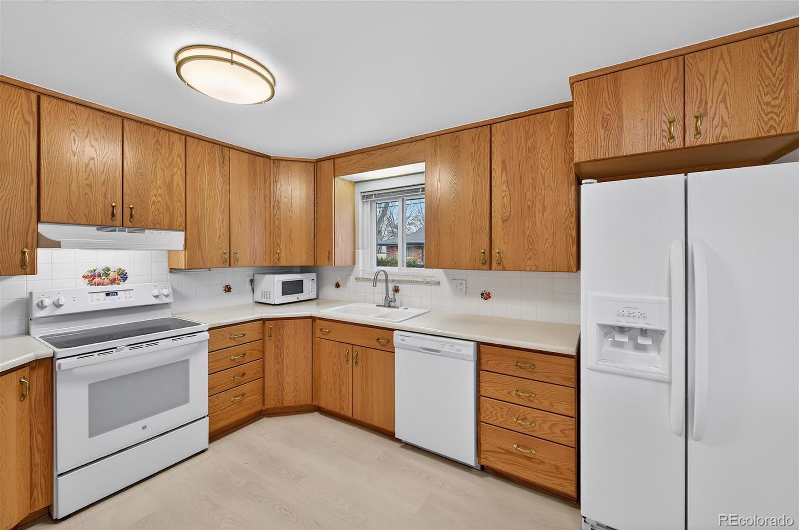 MLS Image #13 for 3303 s verbena court,denver, Colorado