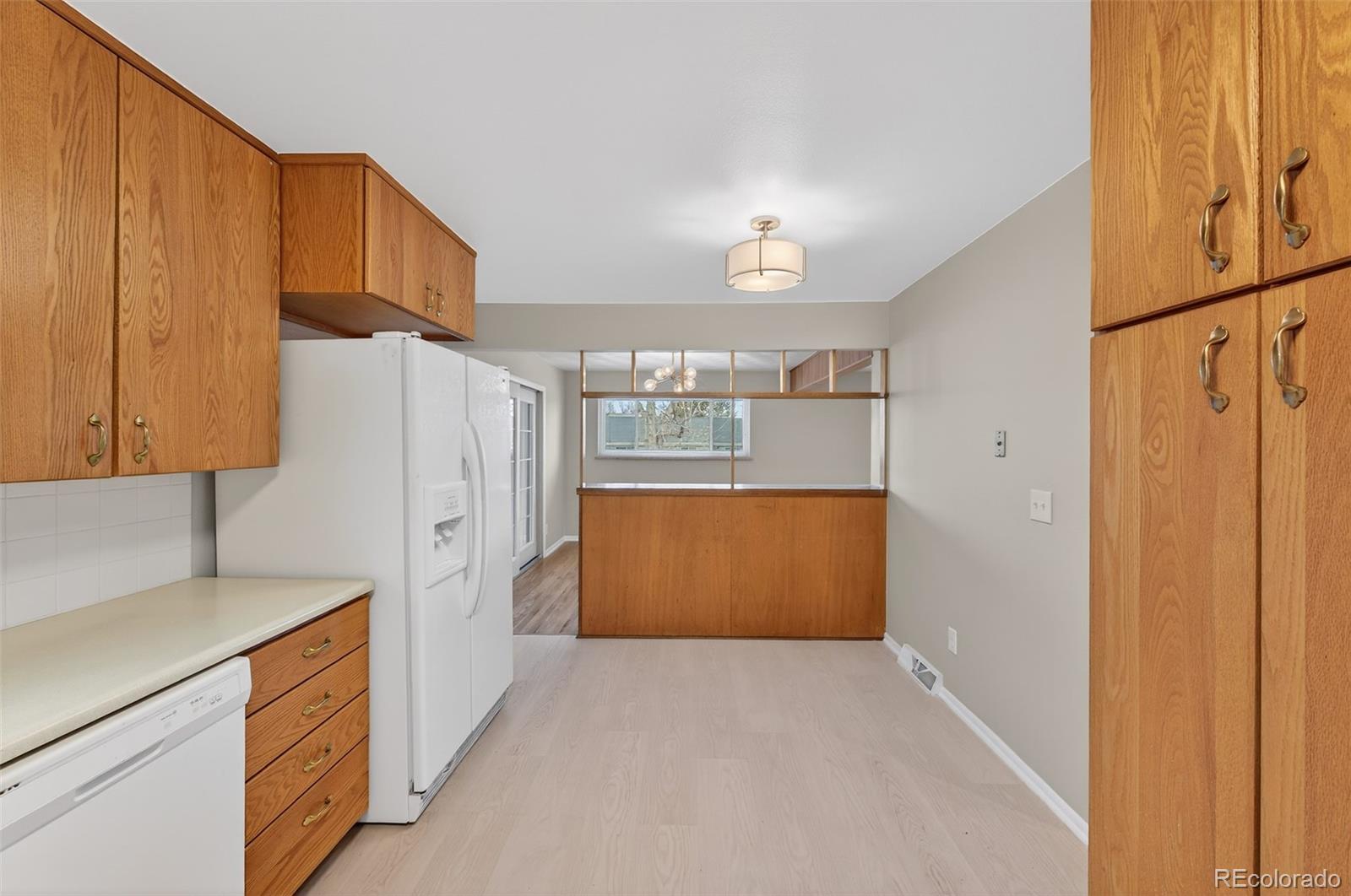 MLS Image #14 for 3303 s verbena court,denver, Colorado