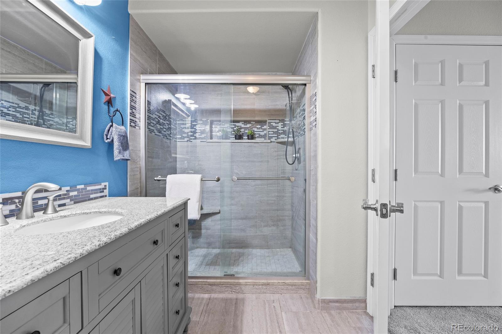 MLS Image #14 for 10805  twenty mile road 104,parker, Colorado
