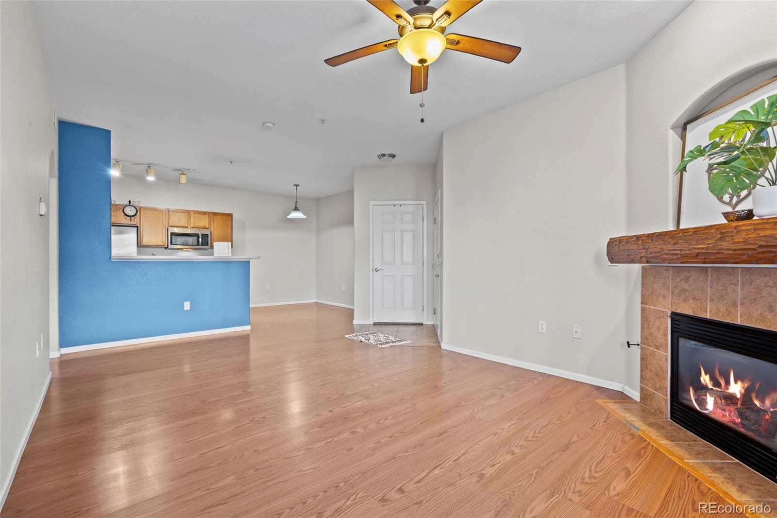 MLS Image #3 for 10805  twenty mile road 104,parker, Colorado