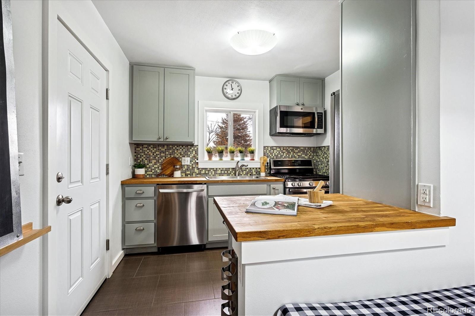 MLS Image #5 for 1700  xenia street,denver, Colorado
