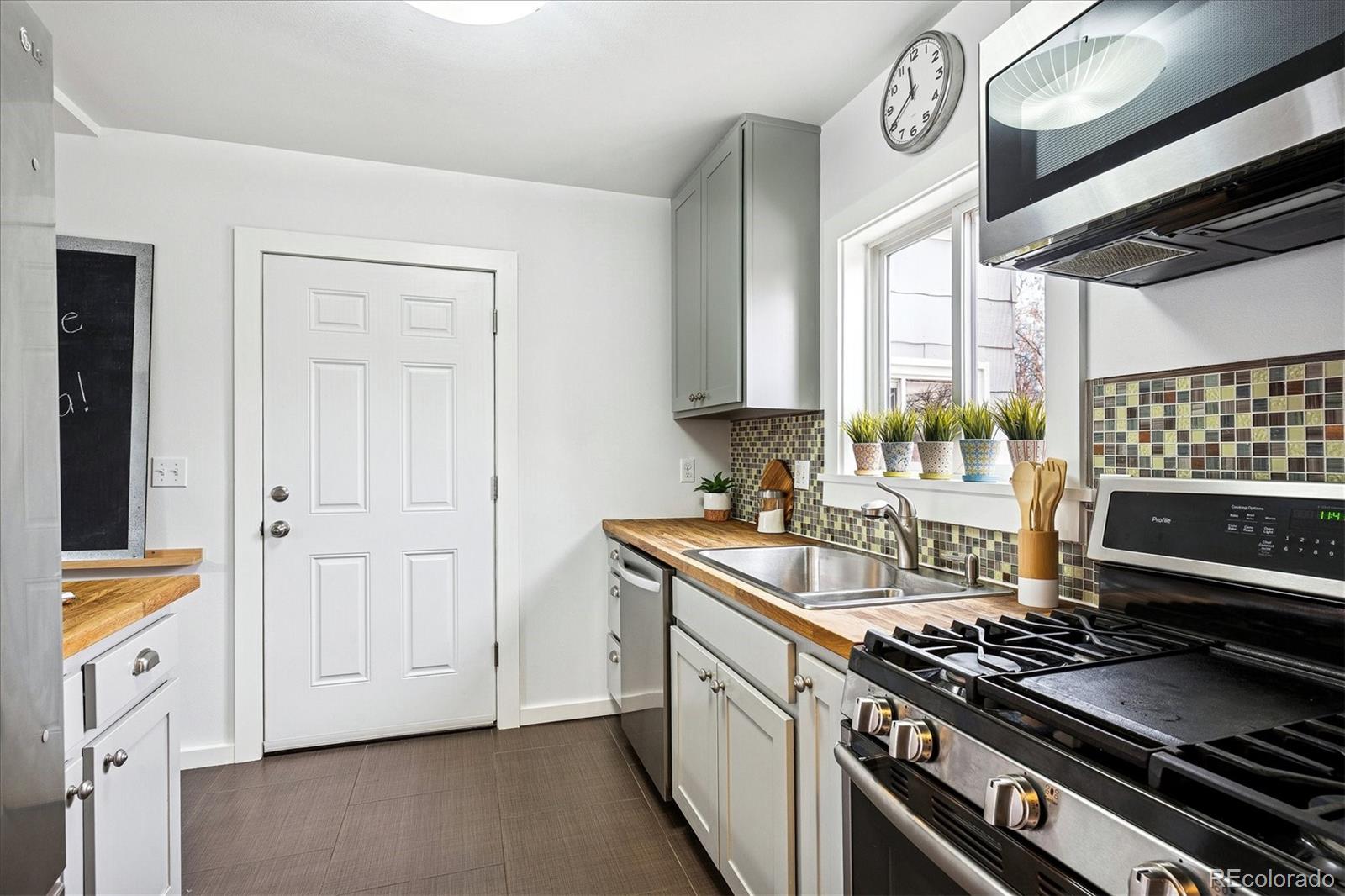 MLS Image #7 for 1700  xenia street,denver, Colorado