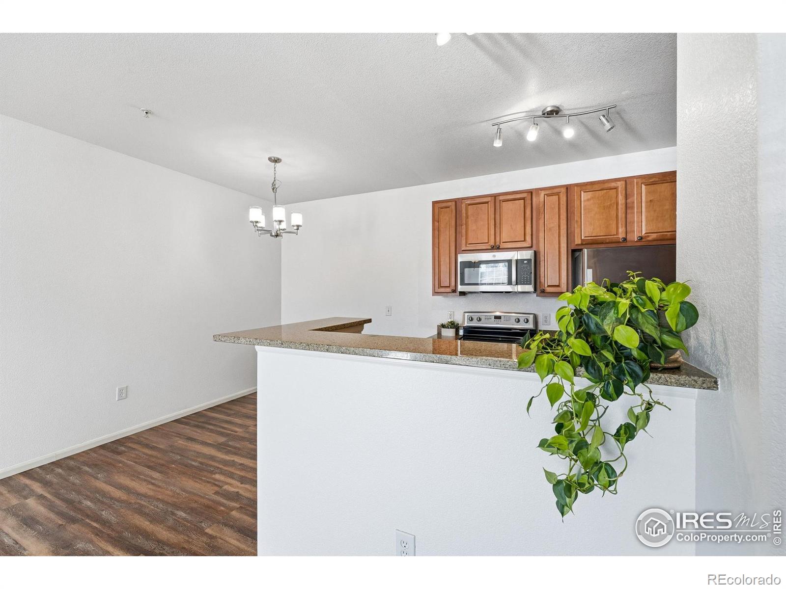 MLS Image #14 for 1425  blue sky circle 15-105,erie, Colorado