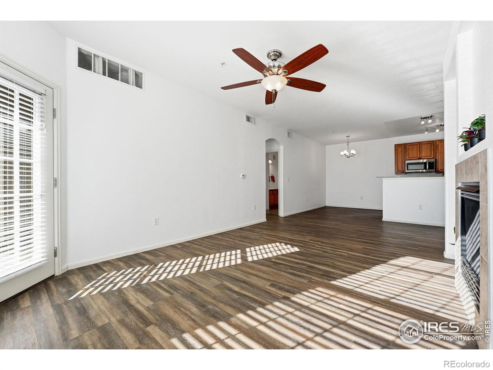 MLS Image #3 for 1425  blue sky circle 15-105,erie, Colorado