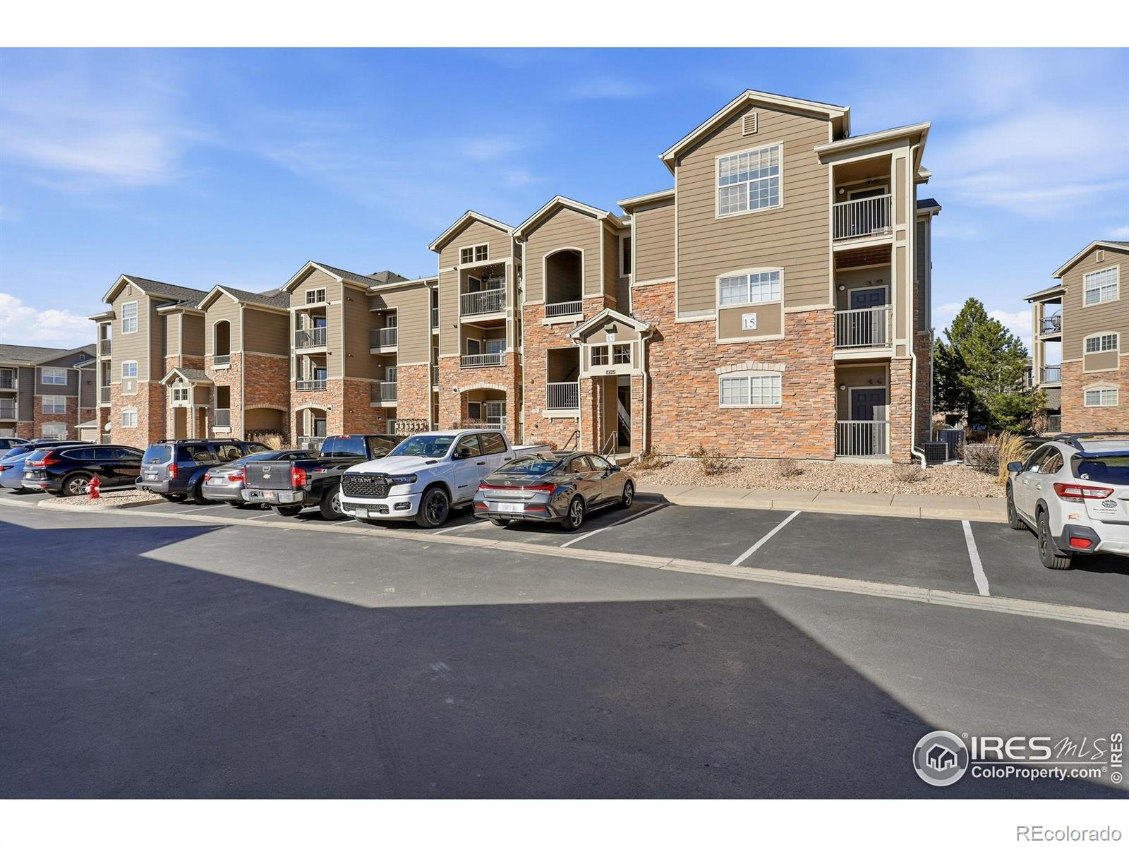MLS Image #38 for 1425  blue sky circle 15-105,erie, Colorado