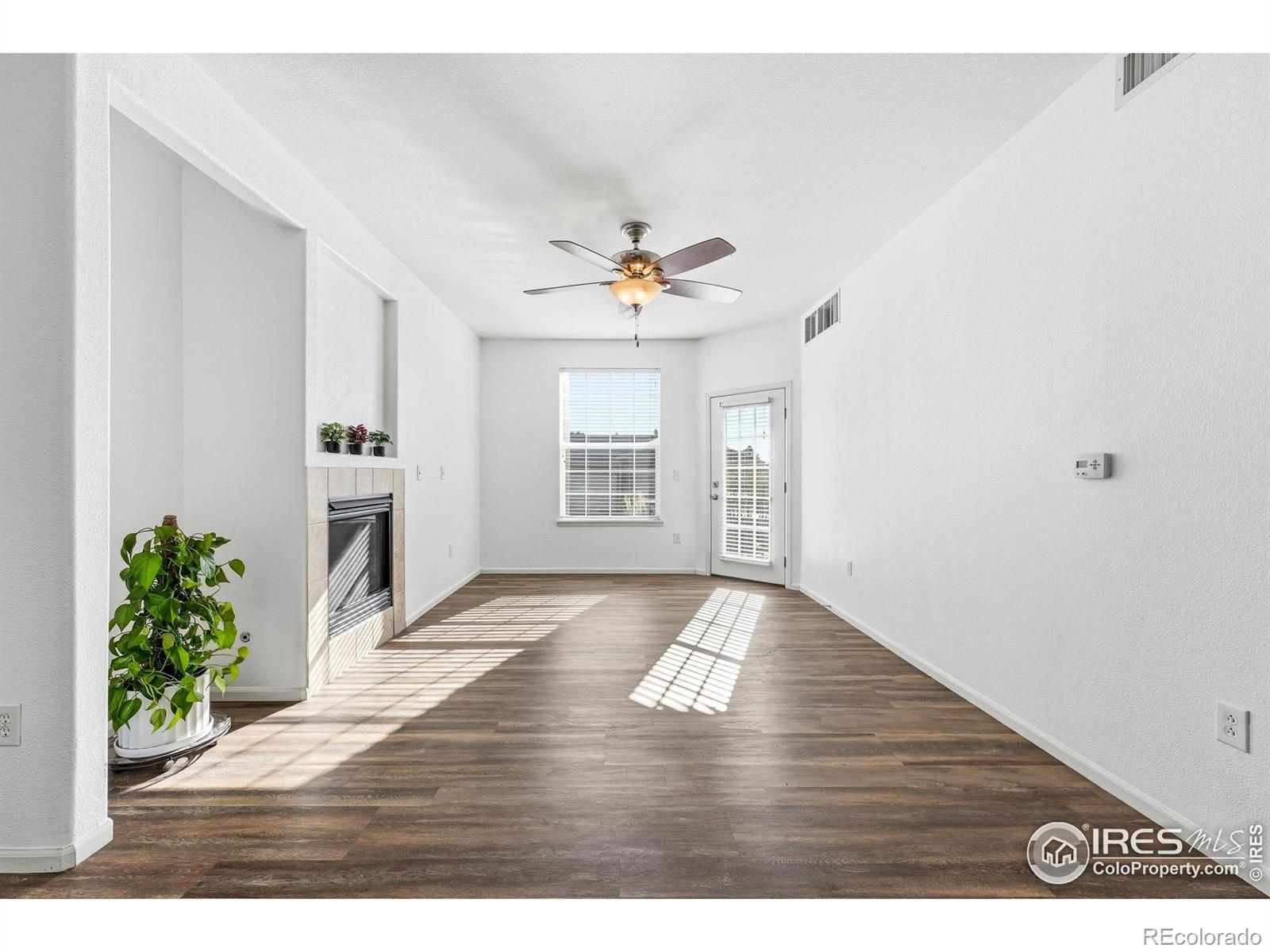 MLS Image #4 for 1425  blue sky circle 15-105,erie, Colorado